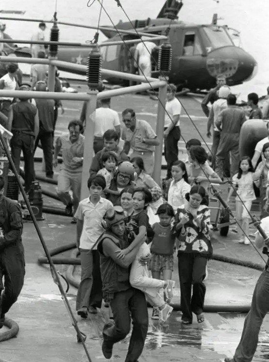 The Last Flights Out - image 6
